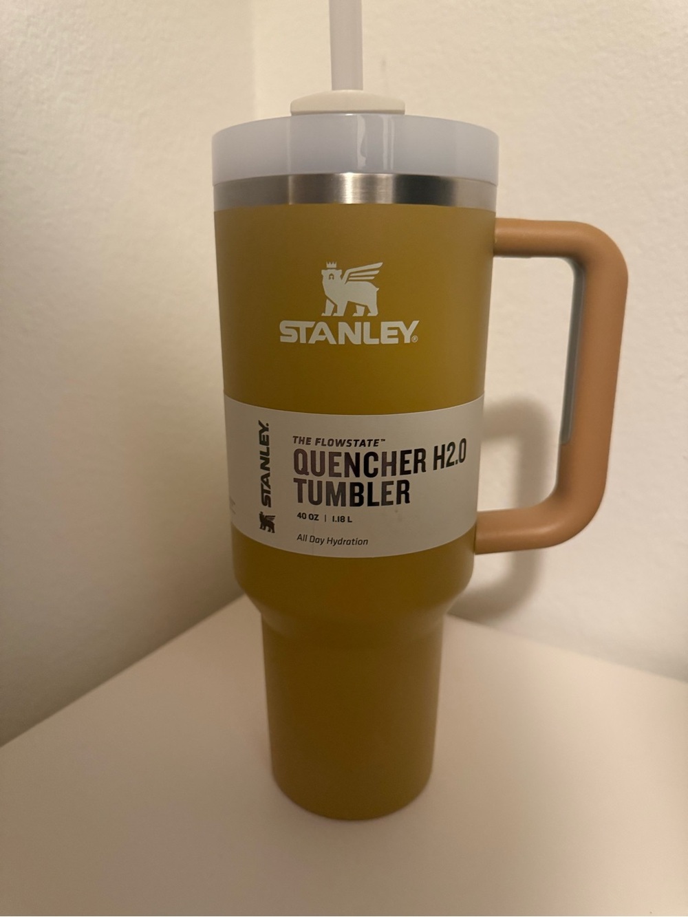 Stanley Mustard Quencher H2.0 Tumbler with Tan Handle